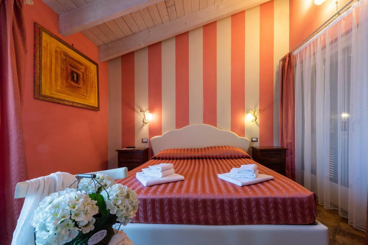 Villa Mery Casale Monferrato Eksteriør billede