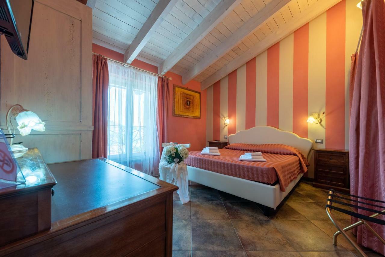 Villa Mery Casale Monferrato Eksteriør billede