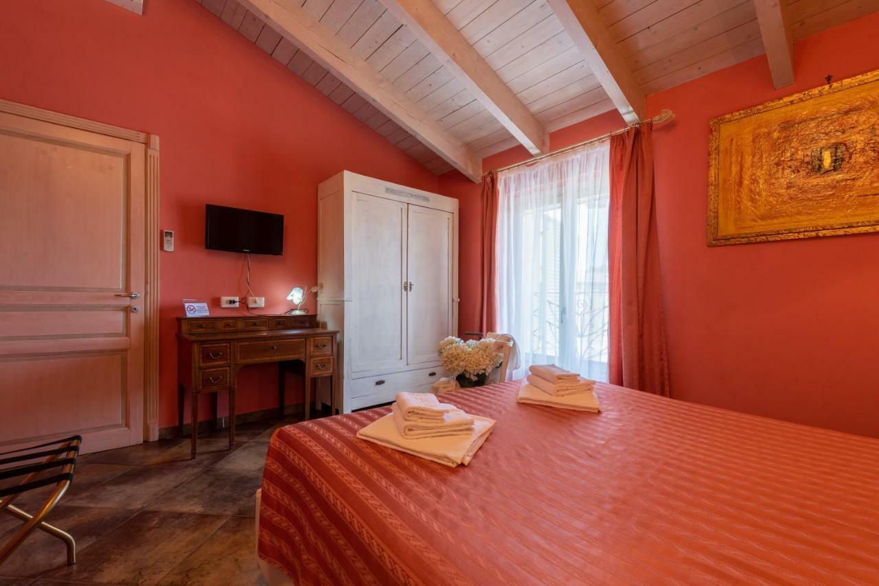 Villa Mery Casale Monferrato Eksteriør billede