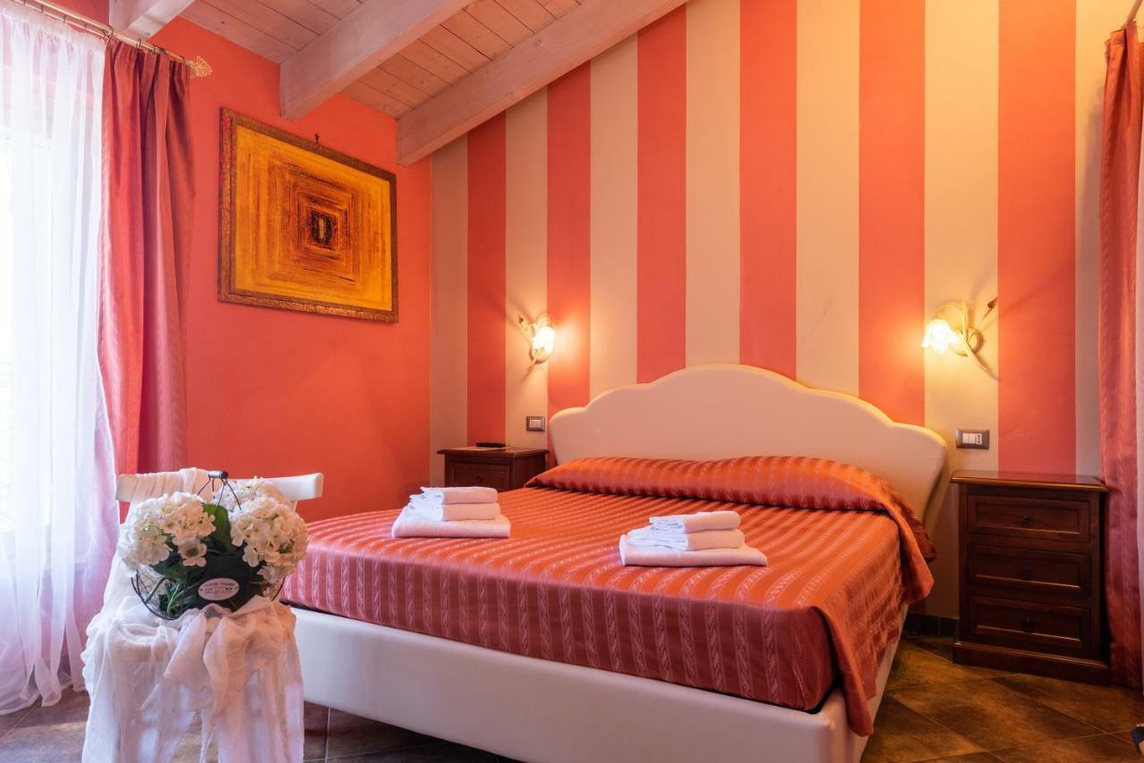 Villa Mery Casale Monferrato Eksteriør billede